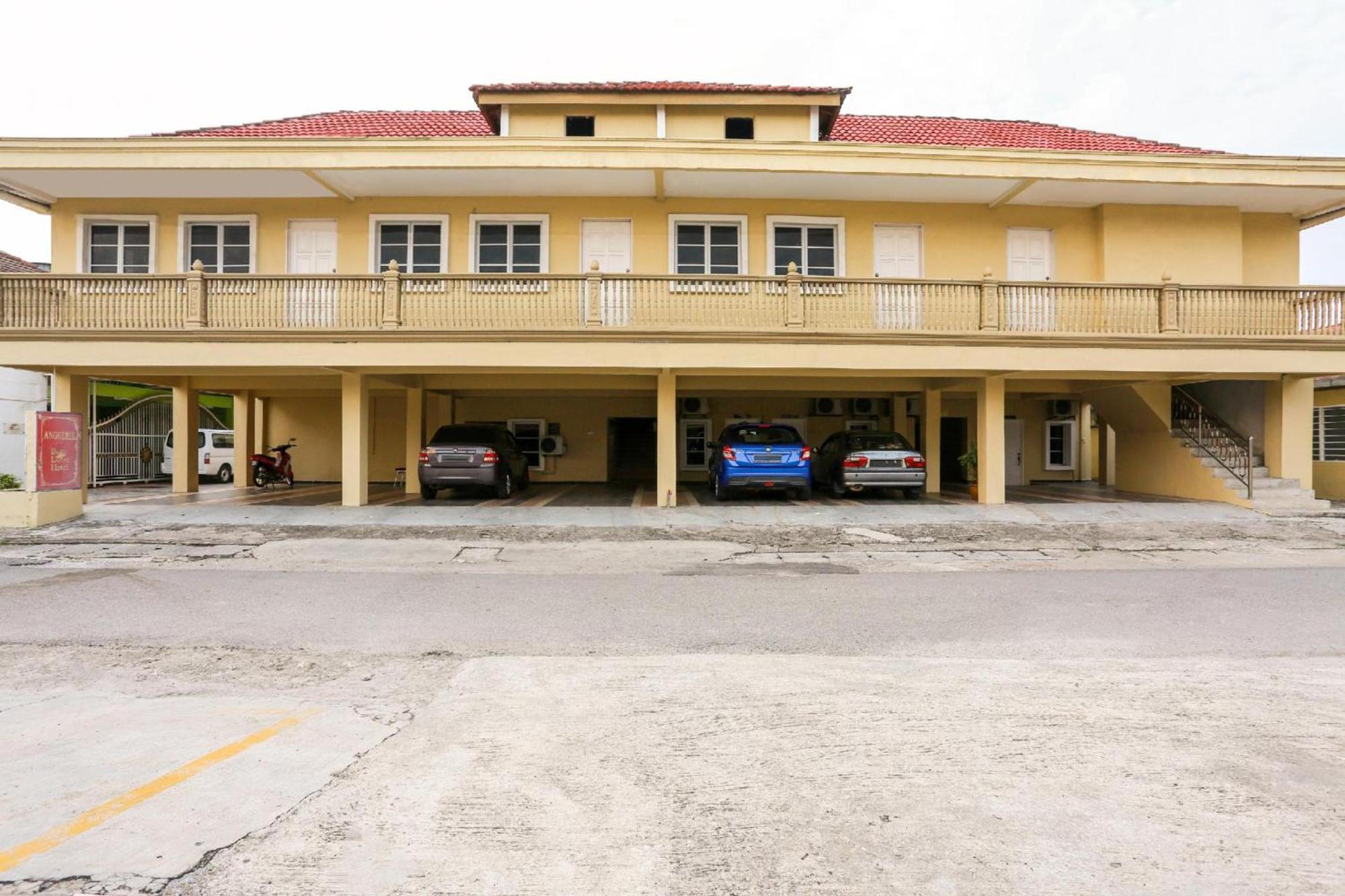 Oyo 44094 Bangi Lanai Hotel Buitenkant foto